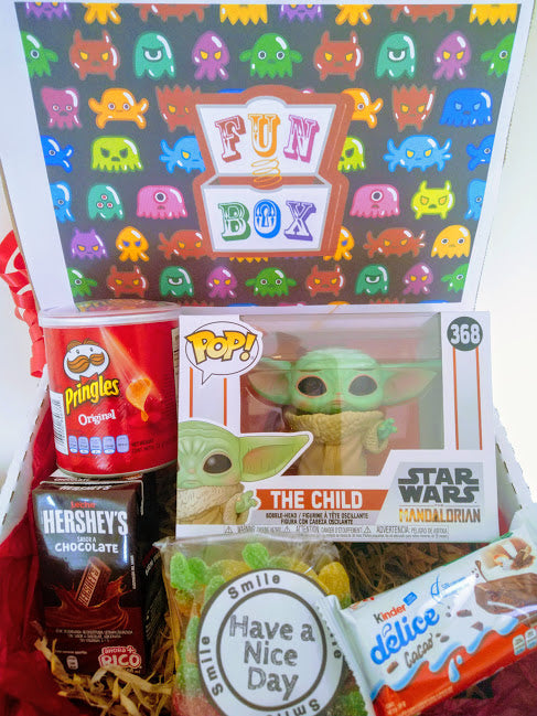 Qué Detallazo - Regalos Personalizados - 🎁CAJA SORPRESA STAR WARS🎁 Es su  cumpleaños y no sabes que regalar? Llena una cajita de sus Toppings  preferidos y sorprendal@ con un regalo único. ::::Incluye--> 